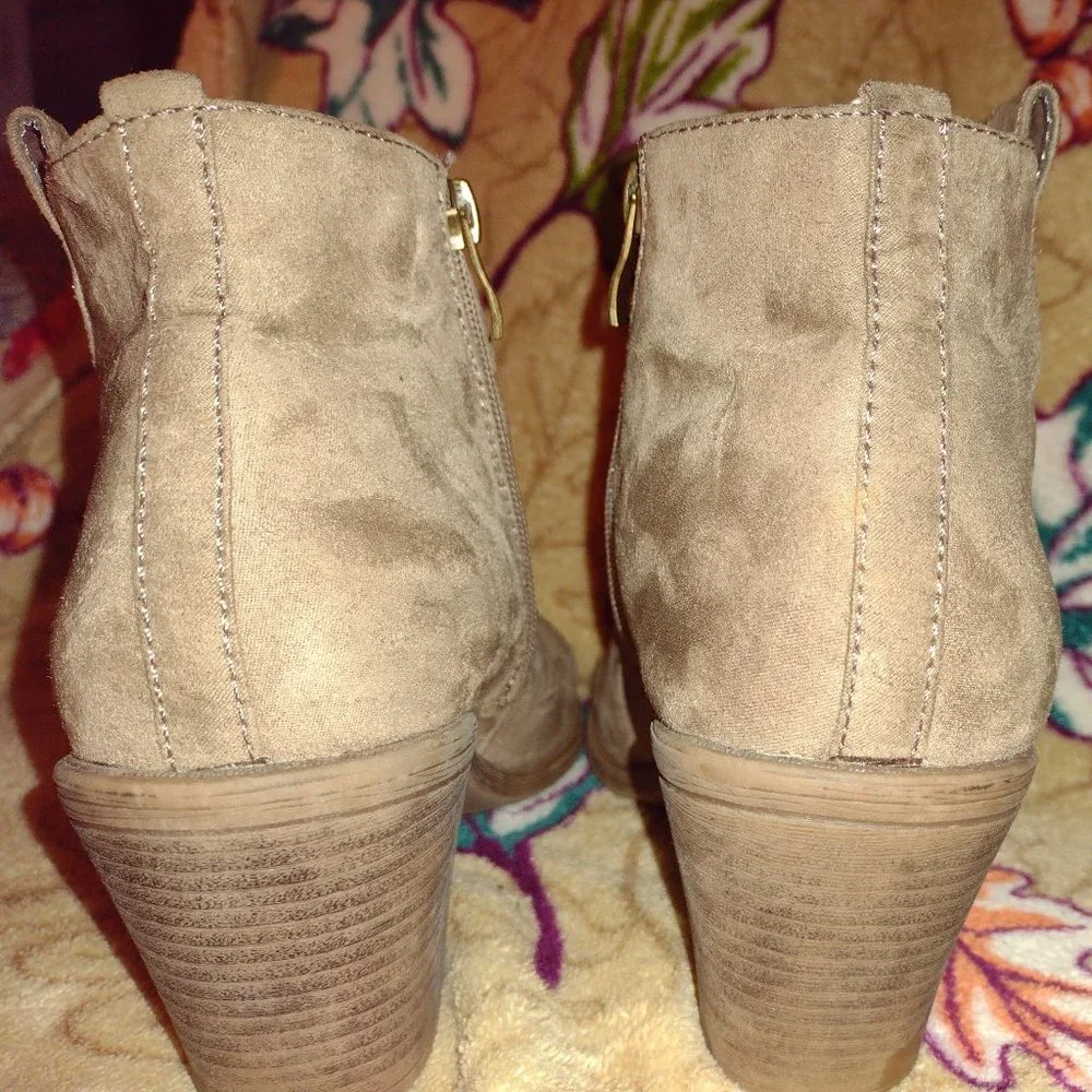 Chelsea M Brown Suede Ankle Boots
